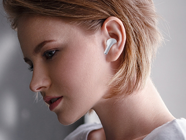 How to turn on sports Bluetooth earphones